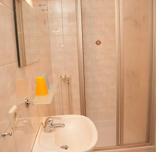 Inn - Restaurant Bernthaler 3*