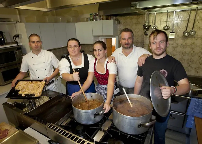 - Restaurant Bernthaler